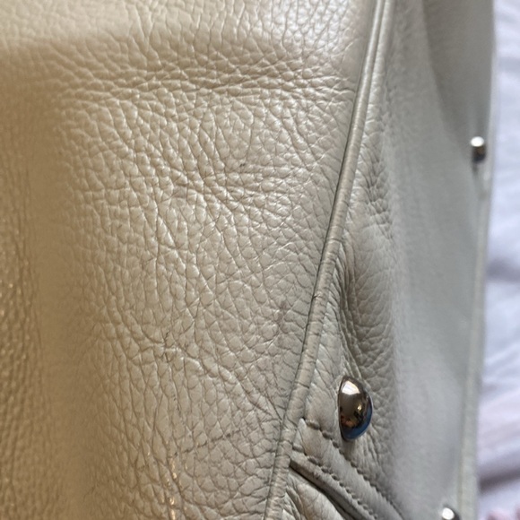 YVES SAINT LAURENT White Pebbled Leather Large Obi Bowler Bag w/ Zippered Pouch - Picture 9 of 16